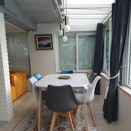 Maison Bord De Marne 8min Disneyland Et Val D'europe Holiday home Chalifert