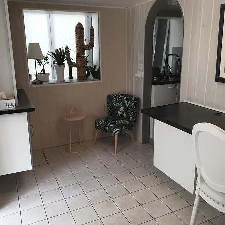 Maison Bord De Marne 8min Disneyland Et Val D'europe Holiday home Chalifert