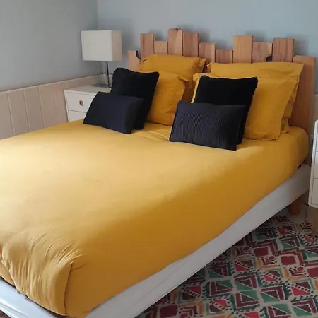 Holiday home Maison Bord De Marne 8min Disneyland Et Val D'europe *